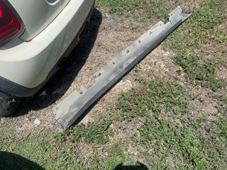 Vehicle Parts Image #3
